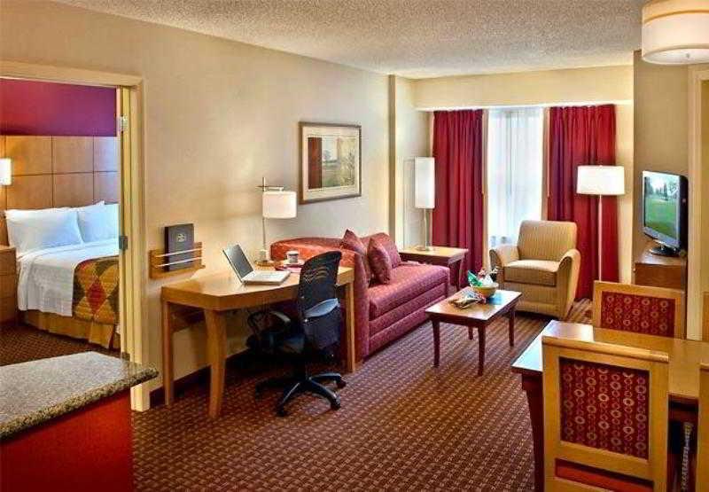 Residence Inn Bridgewater Branchburg Номер фото